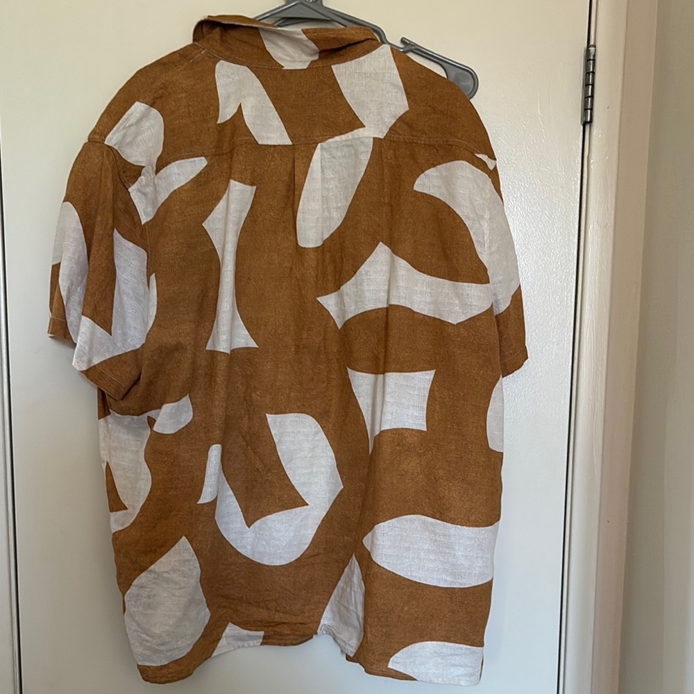 Linen Button Down - Picture 2 of 3